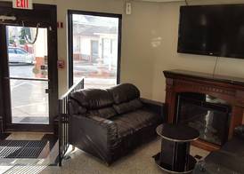 Gurnee Motel 5