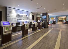 Premier Inn Heathrow Airport Terminal 4 4