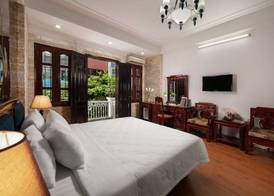 Little Diamond Hotel 5