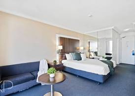 Hotel Apartments on 22 View Avenue, Surfers Paradise 5