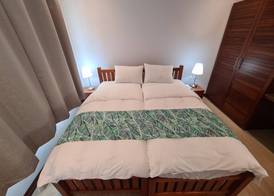 CRYSTAL SHORES Self Catering Apartments - Beau Vallon, Seychelles 2