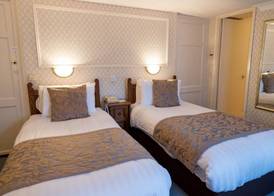 Quayside Hotel 5