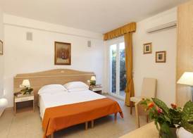 Hotel Villa Smeraldo 5