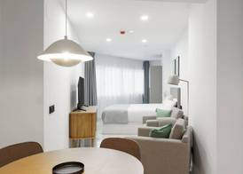 Limehome Jerez de la Frontera 3