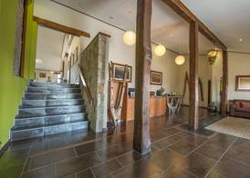 Desert Breeze Lodge 4