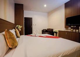 Royal Waves Hotel 5