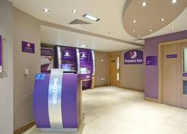 Premier Inn Edinburgh - Princes Street 2