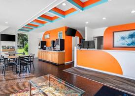 Howard Johnson by Wyndham Vero Beach / Downtown 3