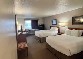 Serena Inn & Suites 3