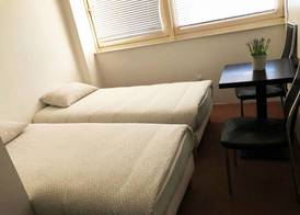 Paris en train Area Studios avec salles de bain et kitchenettes privées ou chambres avec salles de bain et cuisines communes 3