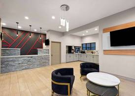 Ramada by Wyndham Bainbridge 3