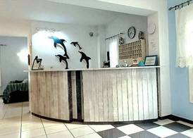Dolphin Hotel 4