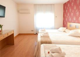 Hostal Abami II 5