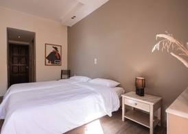 Yria Hotel 5