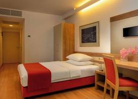 Hotel Aurora 5