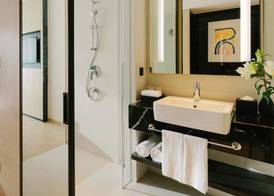 December Hotel 3