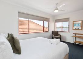 Mariners Cove Waterfront Motel and Apartments 3