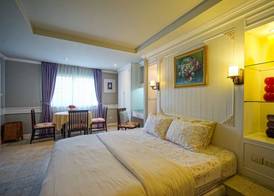 At Pingnakorn Nimman Hotel 4