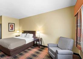 Quality Inn & Suites Des Moines Airport 3