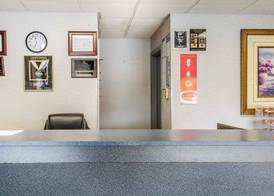 Econo Lodge Frackville 4