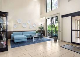 La Quinta by Wyndham Bonita Springs Naples North 4