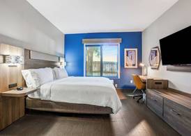 Holiday Inn Express & Suites JACKSONVILLE - ATLANTIC BEACH by IHG 5