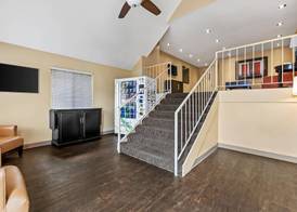 Suburban Studios Brentwood - Nashville 3