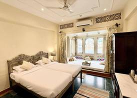 Lake Pichola Hotel 3