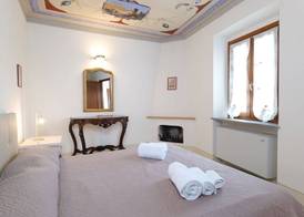 TUSCANFLAT Castle 4