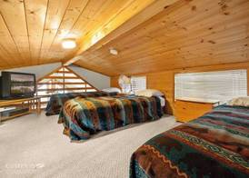 Willamette Pass Inn Chalets 3