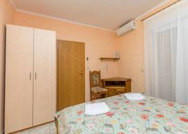 Apartments Tonko 4