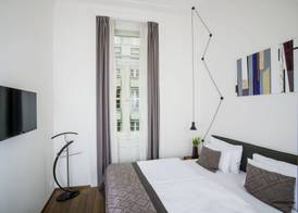 Hotel Golden Crown 3
