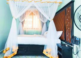 Romeos Hotel 2
