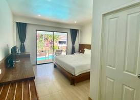 V Beach Resort 2