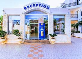Yiannis Manos Hotel Resort 5