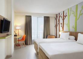 Grand Livio Kuta Hotel 4
