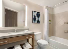 Candlewood Suites Houston Space Center - Webster 4