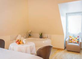 Hôtel du Cheval Blanc - City center 2