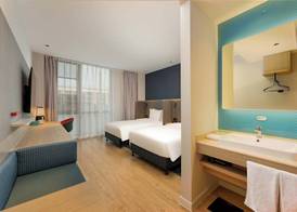 Holiday Inn Express Wuxi East Station by IHG 2