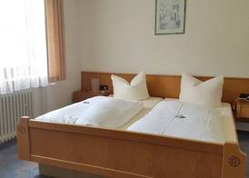 Hotel Burg Waldau 5