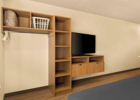 LivAway Suites Missoula 4