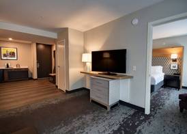 Holiday Inn LANCASTER by IHG 5