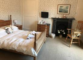 SPRING GARDENS B&B 4