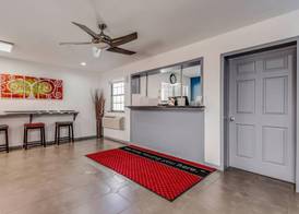 Econo Lodge Inn & Suites Enid South 5