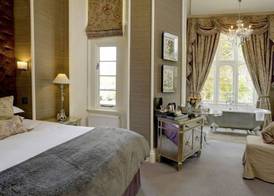 Falcon Manor Hotel 3