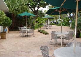 Dorchester Hotel & Suites 5