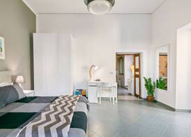 GuestHost - Stylish Flat Maqueda 5