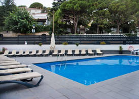 Summer Hotel 5