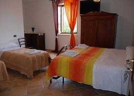 Agriturismo"Il Sagrato di Assisi" appartamenti,camere 3