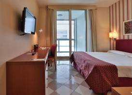 UNA Hotels The One Milano Hotel & Residence 2